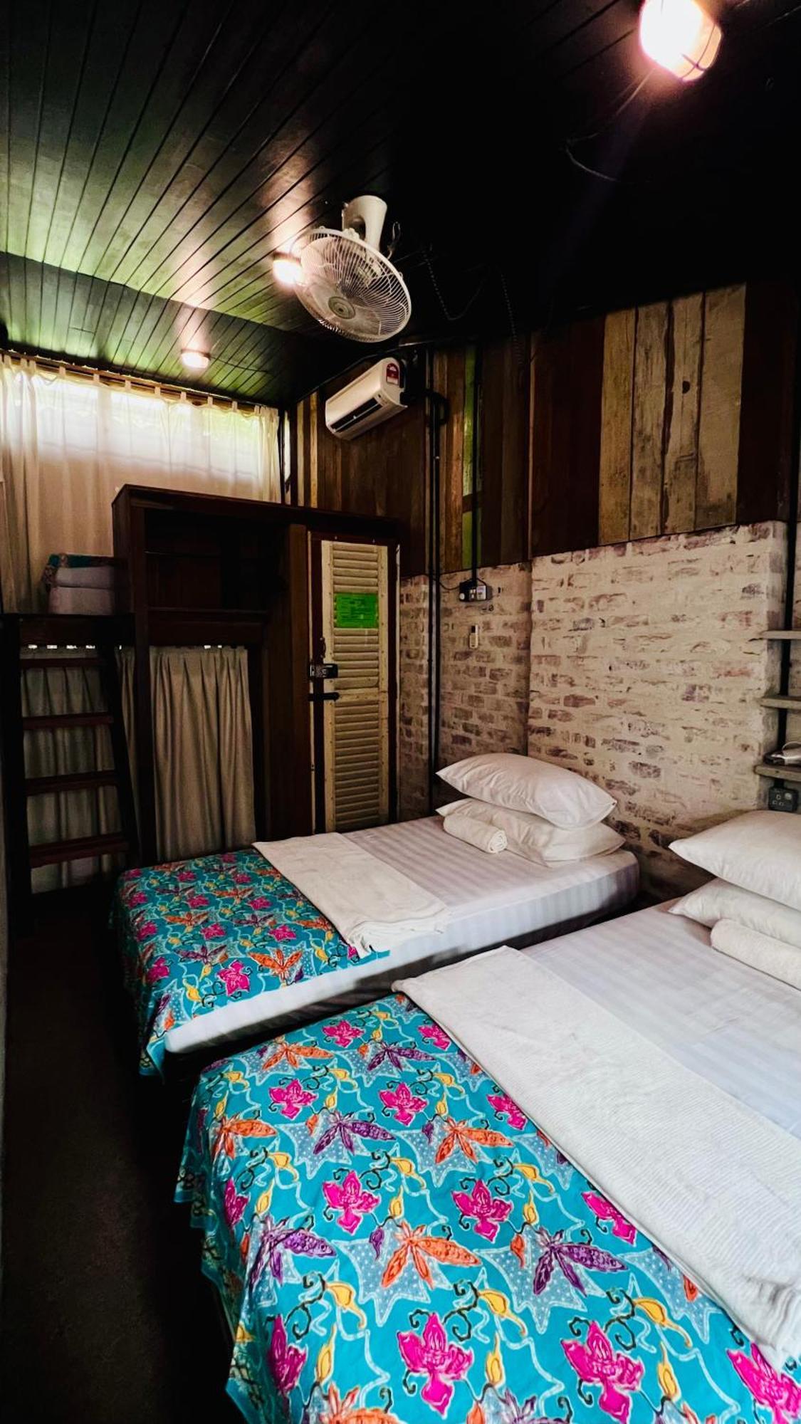 Guest house Frenz Republic - Self Check In *