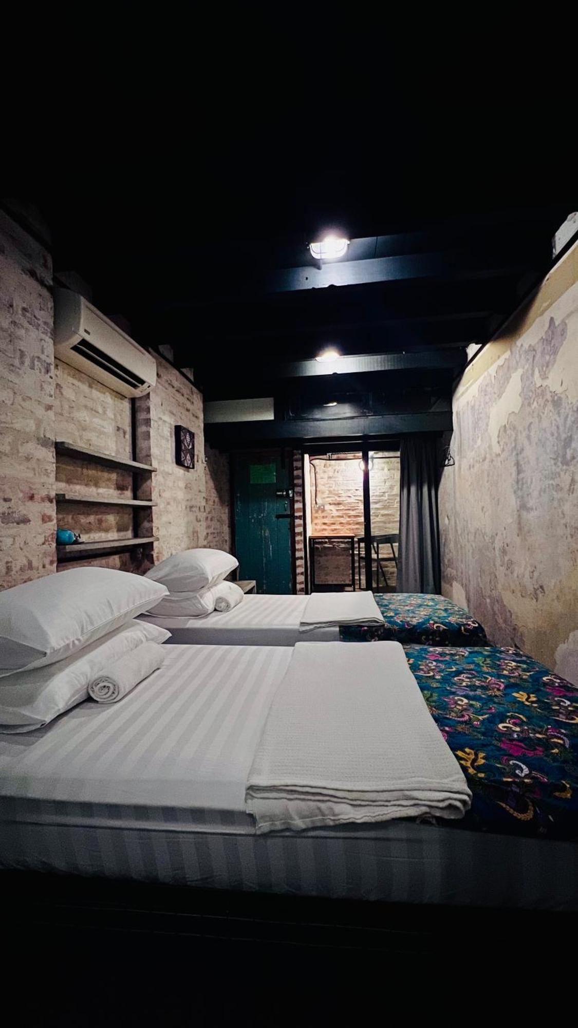 Frenz Republic - Self Check In Guest house *
